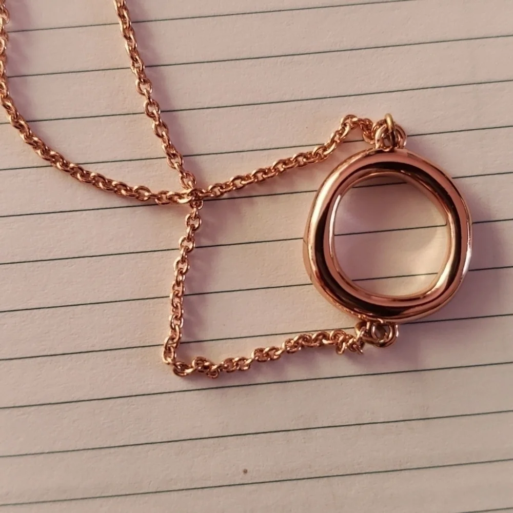 Organic Circle of love rose gold plated bracelet with Swarovski crystal.